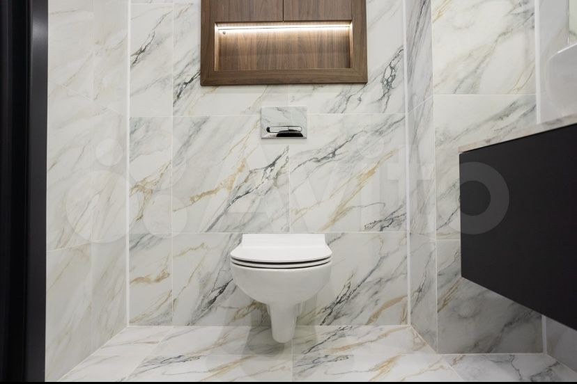 Продажа 2-комнатной квартиры, Пятигорск, Адмиральского ул,  1А