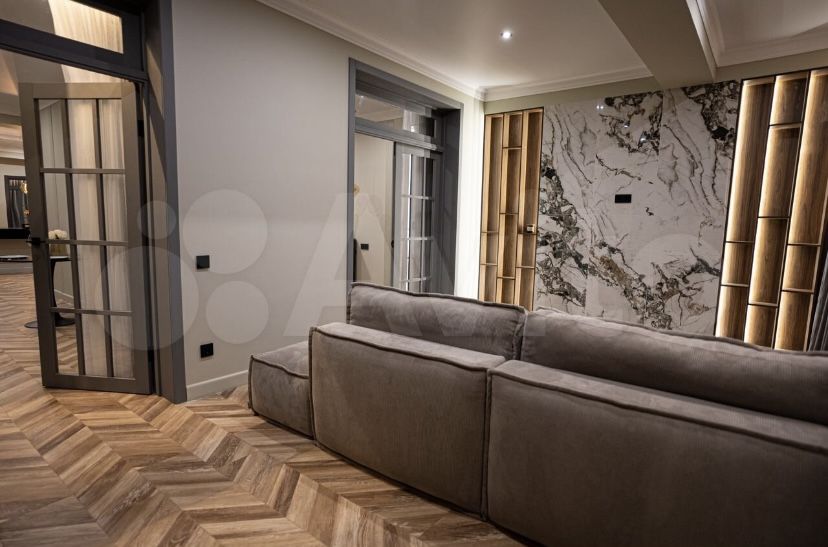 Продажа 2-комнатной квартиры, Пятигорск, Адмиральского ул,  1А