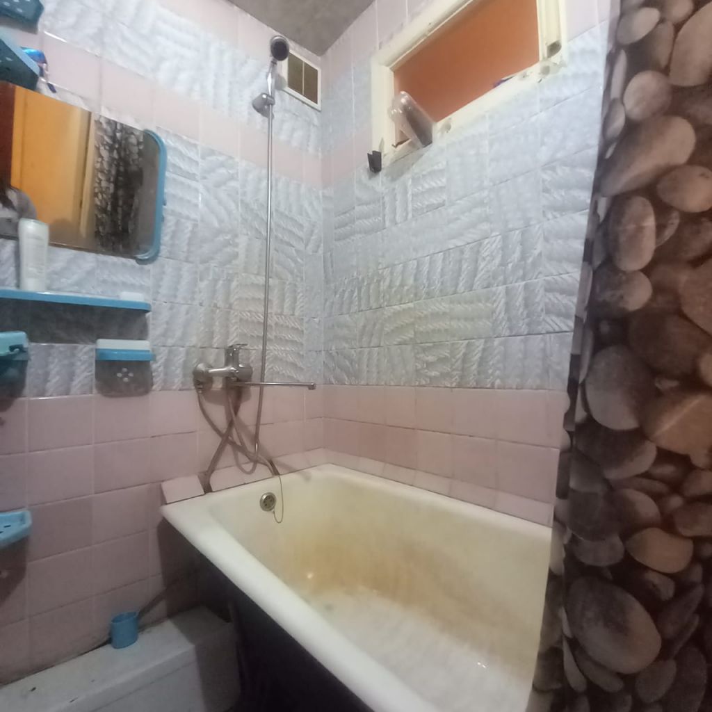 Продажа 2-комнатной квартиры, Ессентуки, Октябрьская ул,  448А