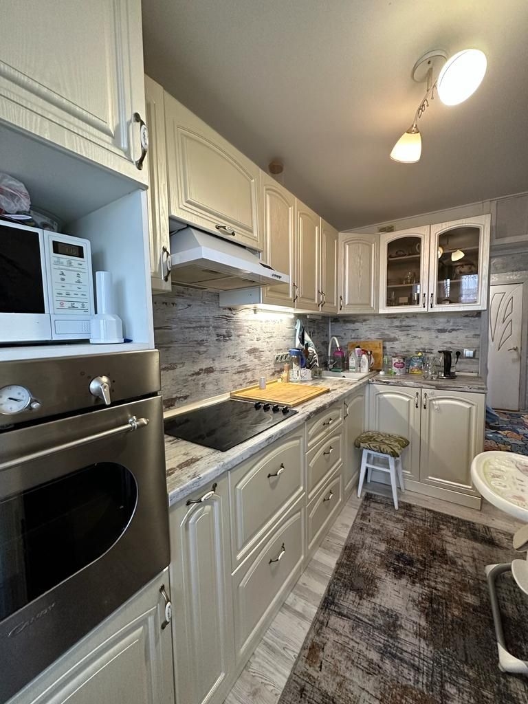 Продажа 2-комнатной квартиры, Ессентуки, Октябрьская ул,  422