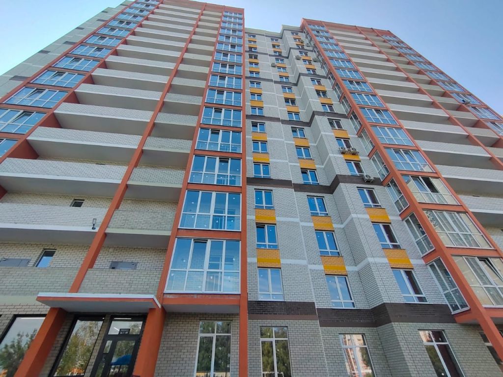 Продажа 2-комнатной квартиры, Брянск, Горбатова ул,  45А
