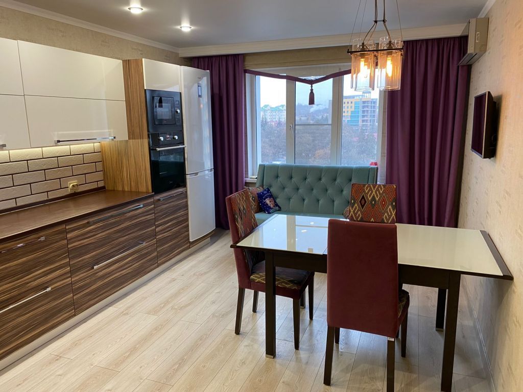 Продажа 3-комнатной квартиры, Пятигорск, Первомайская ул,  2к2