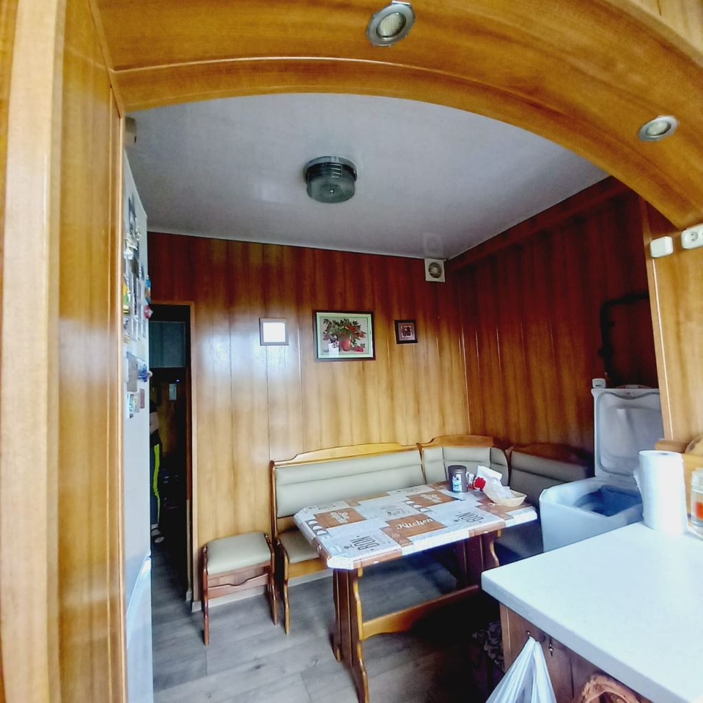 Продажа 2-комнатной квартиры, Ессентуки, Октябрьская ул,  444