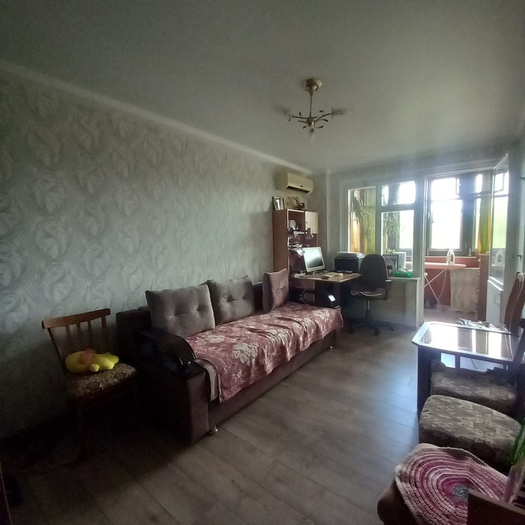 Продажа 2-комнатной квартиры, Ессентуки, Октябрьская ул,  444