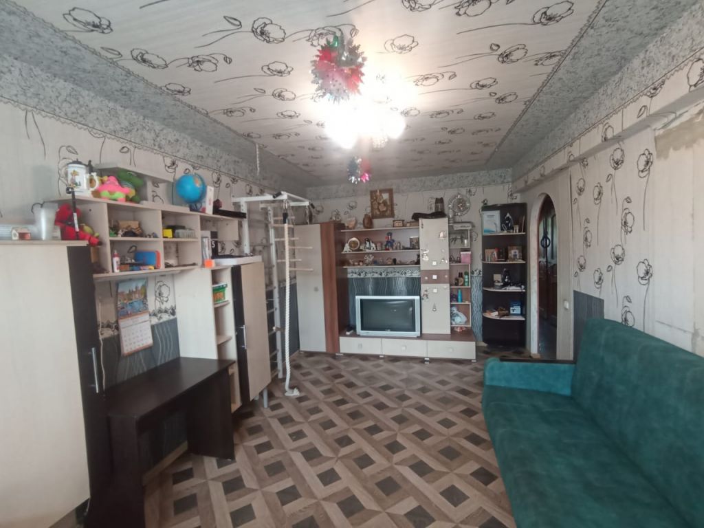 Продажа 3-комнатной квартиры, Новомосковск, Гвардейская ул,  25