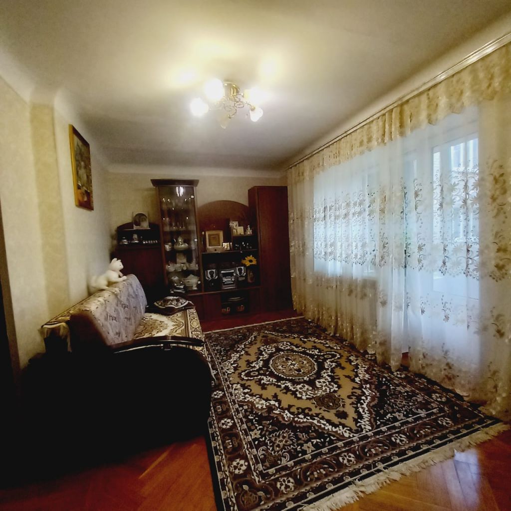 Продажа 2-комнатной квартиры, Ессентуки, Пятигорская ул,  142