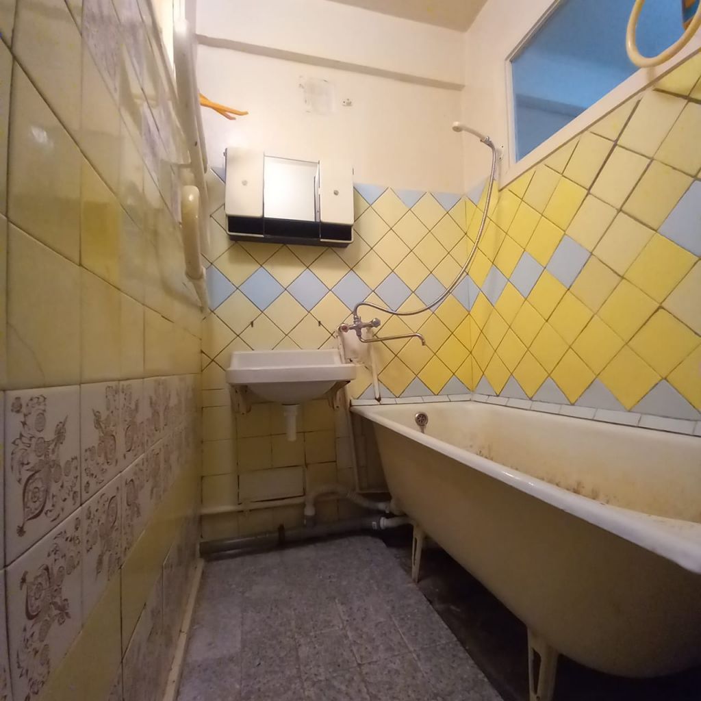 Продажа 2-комнатной квартиры, Ессентуки, Октябрьская ул,  421