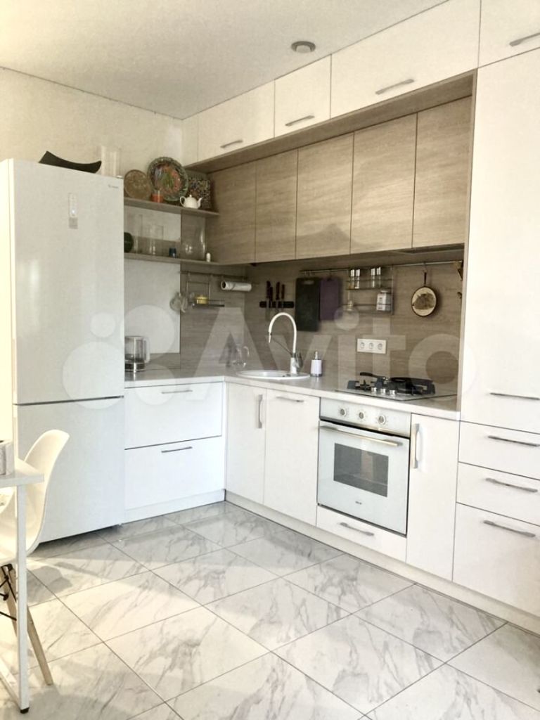 Продажа 2-комнатной квартиры, Иноземцево, Советская,  195к2