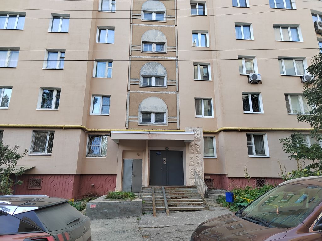 Продажа 4-комнатной квартиры, Нижний Новгород, Эльтонская ул,  38