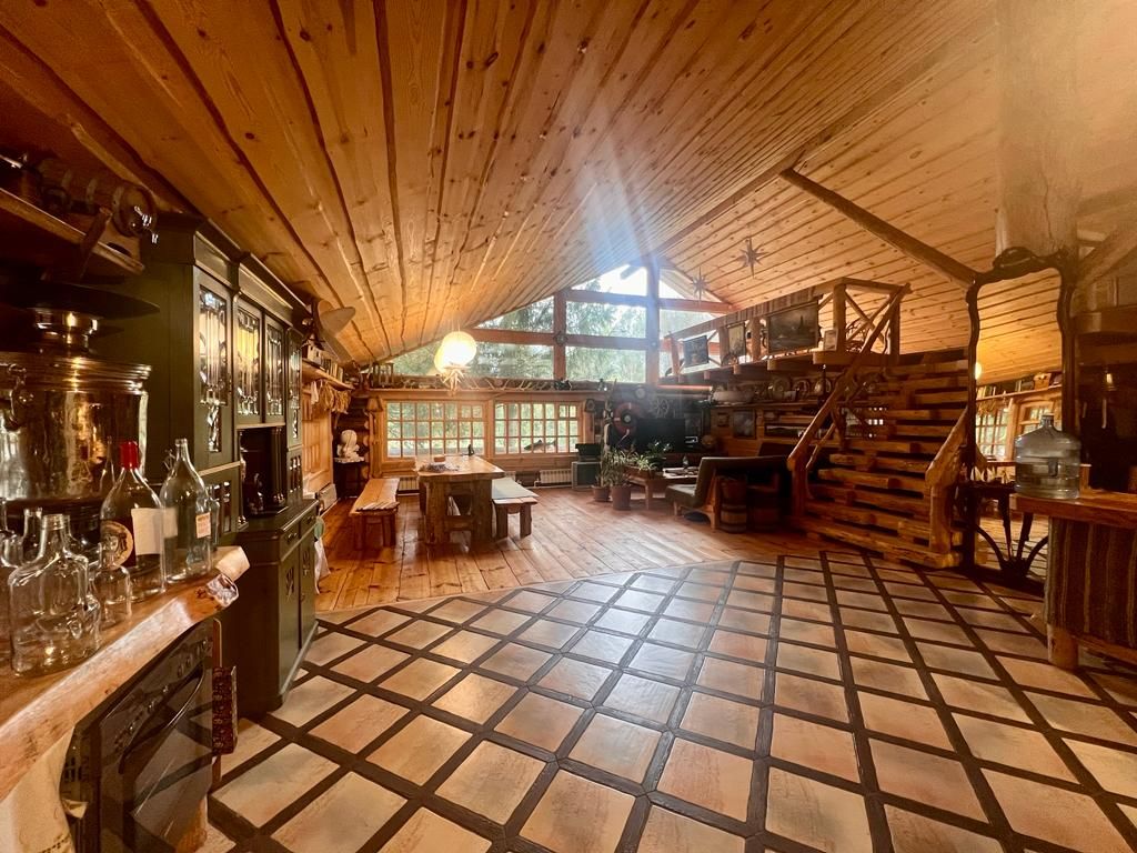 Продажа дома, 276м <sup>2</sup>, 83 сот., Веслево