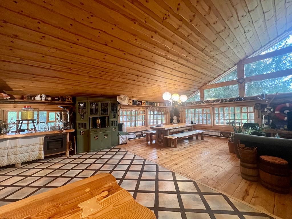 Продажа дома, 276м <sup>2</sup>, 83 сот., Веслево