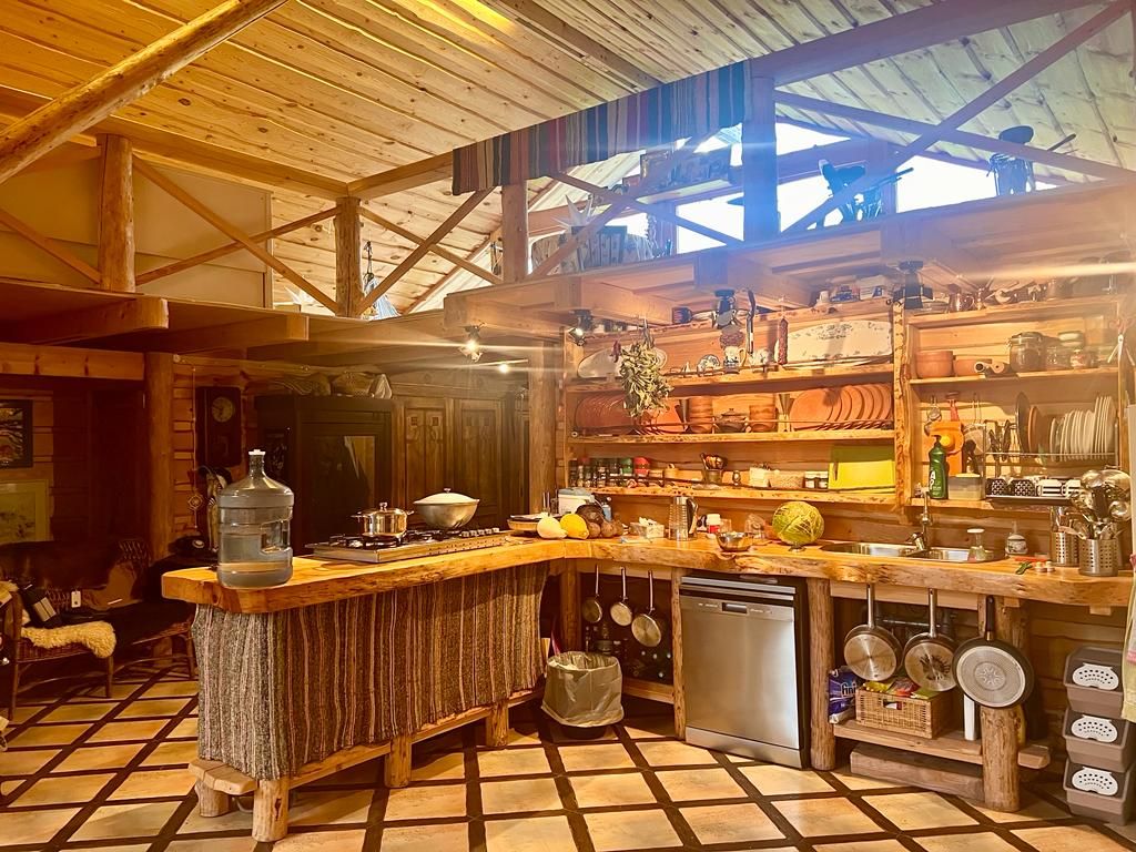 Продажа дома, 276м <sup>2</sup>, 83 сот., Веслево