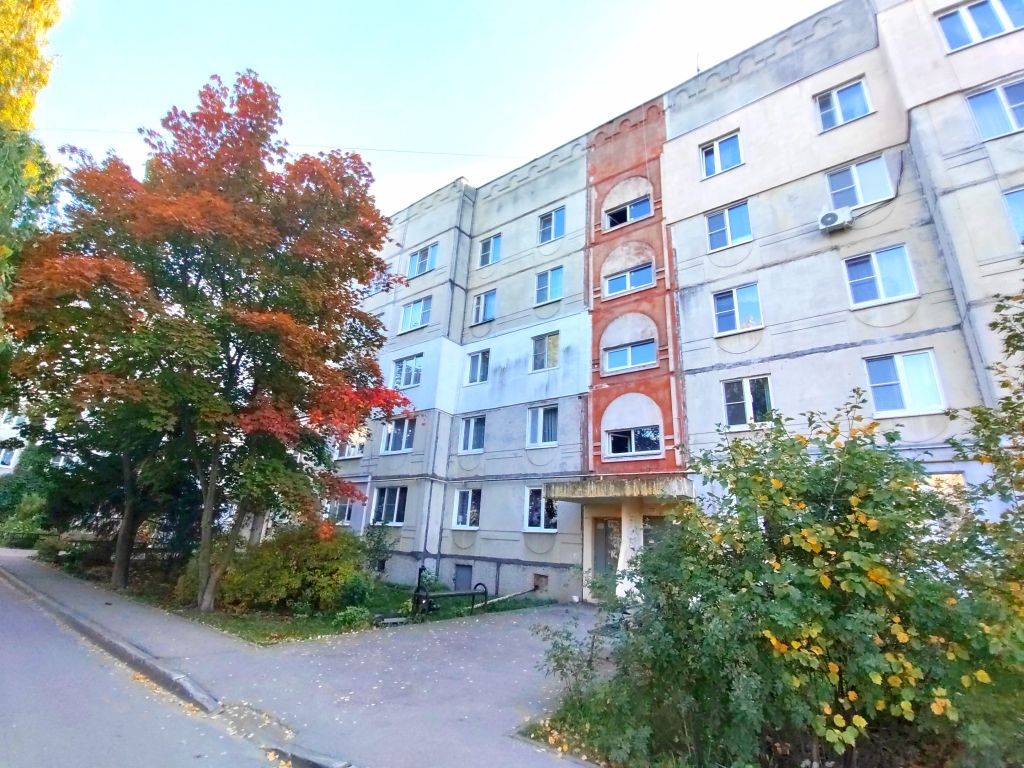 Продажа 3-комнатной квартиры, Бор, Тургенева ул,  106