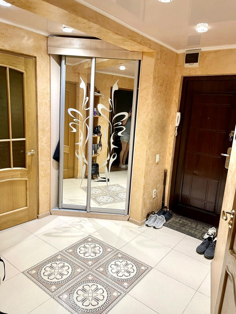 Продажа 3-комнатной квартиры, Ессентуки, Пятигорская ул,  116