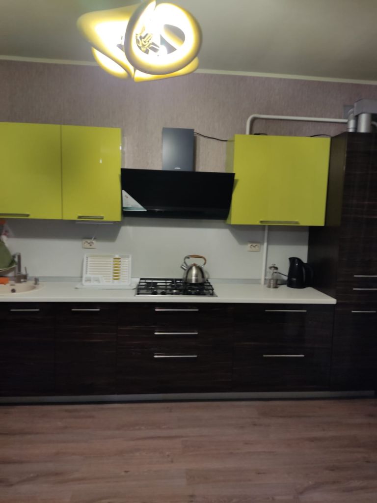 Продажа 3-комнатной квартиры, Ессентуки, Октябрьская ул,  337