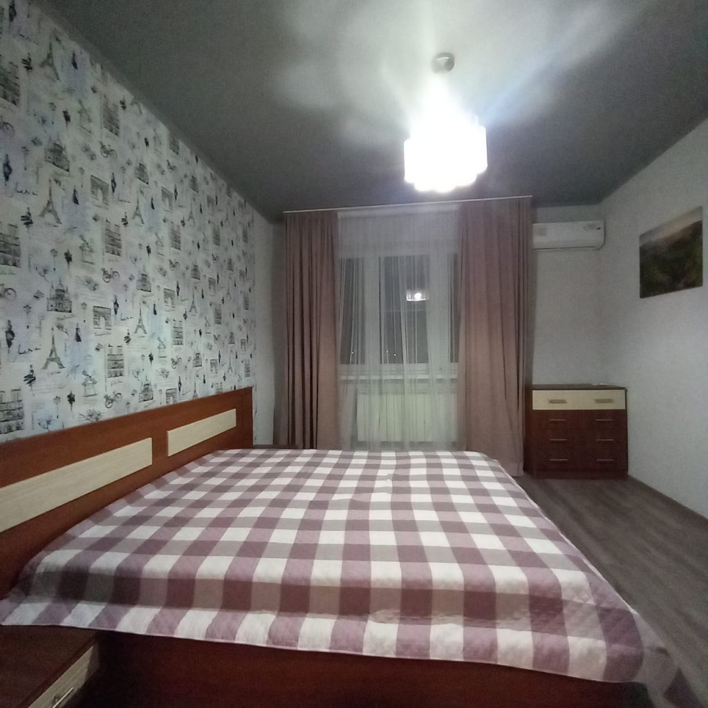 Продажа 3-комнатной квартиры, Ессентуки, Октябрьская ул,  337