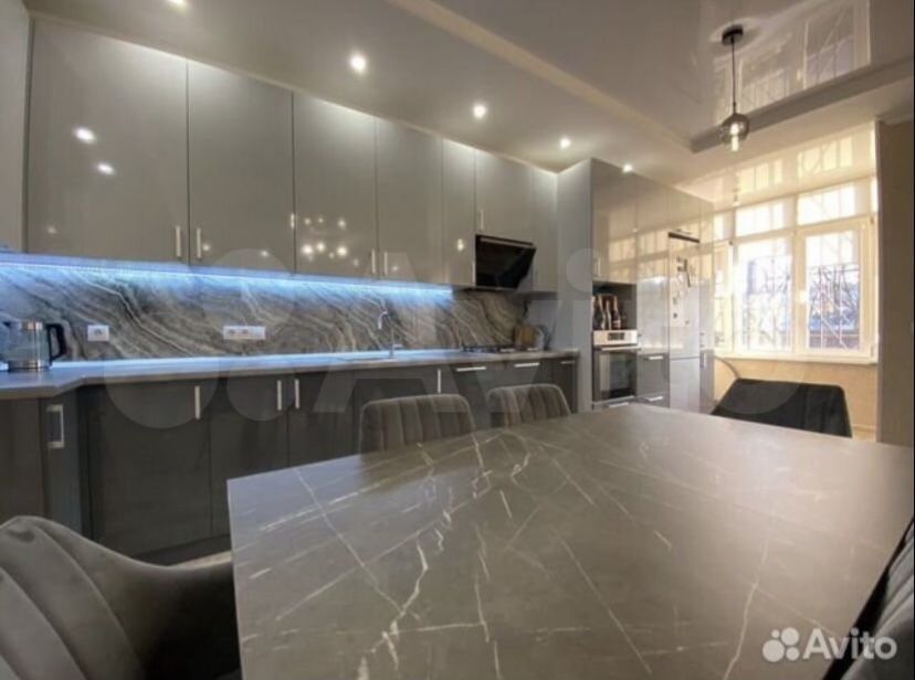 Продажа 2-комнатной квартиры, Пятигорск, Озерная ул,  2Д