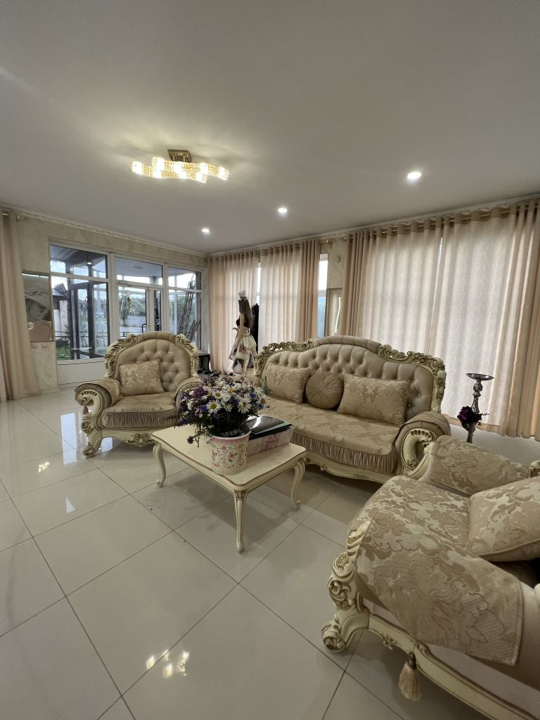 Продажа 3-комнатной квартиры, Ессентуки, Счастливая ул,  22