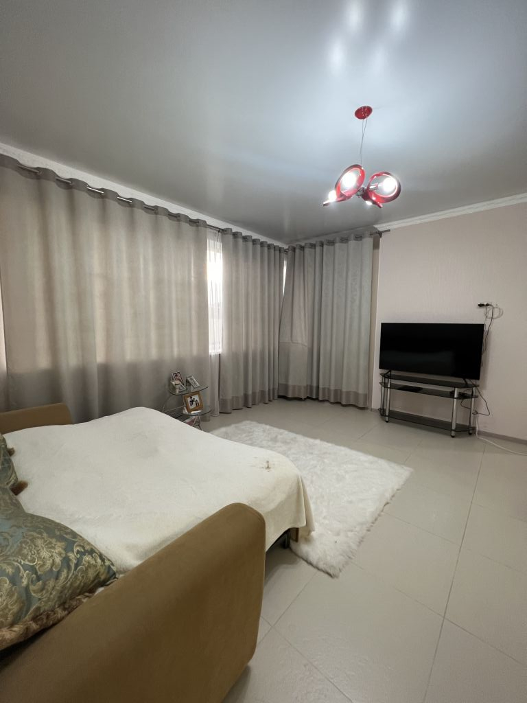 Продажа 3-комнатной квартиры, Ессентуки, Счастливая ул,  22