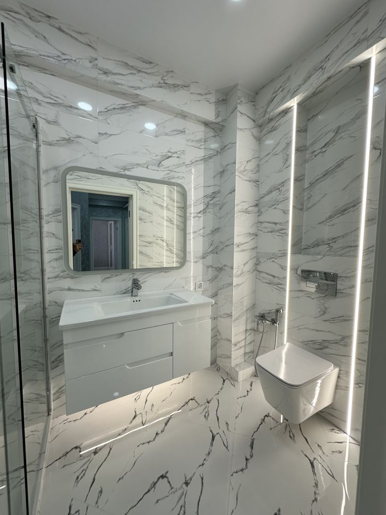 Продажа 2-комнатной квартиры, Пятигорск, Адмиральского ул,  1а