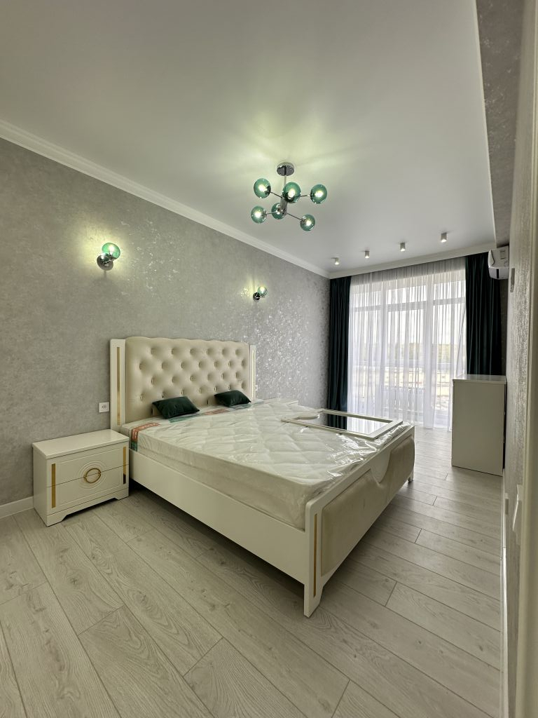 Продажа 2-комнатной квартиры, Пятигорск, Адмиральского ул,  1а