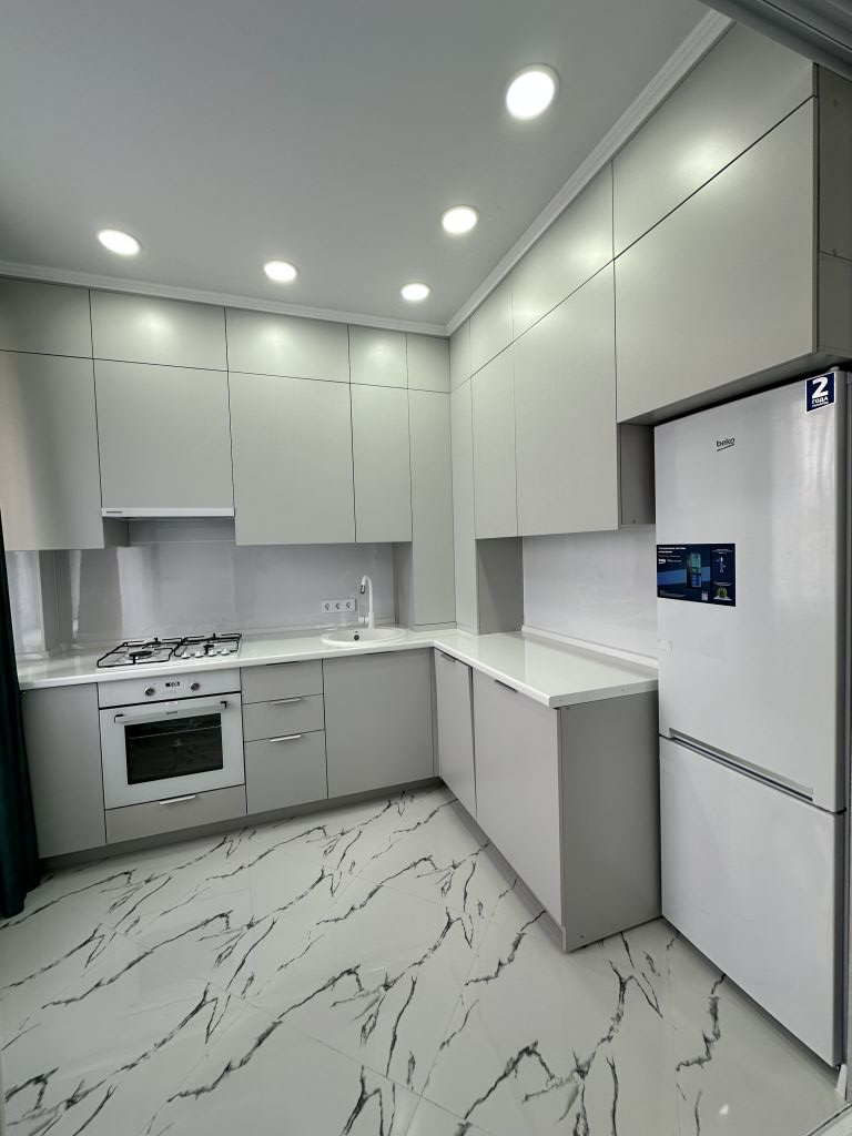 Продажа 2-комнатной квартиры, Пятигорск, Адмиральского ул,  1а