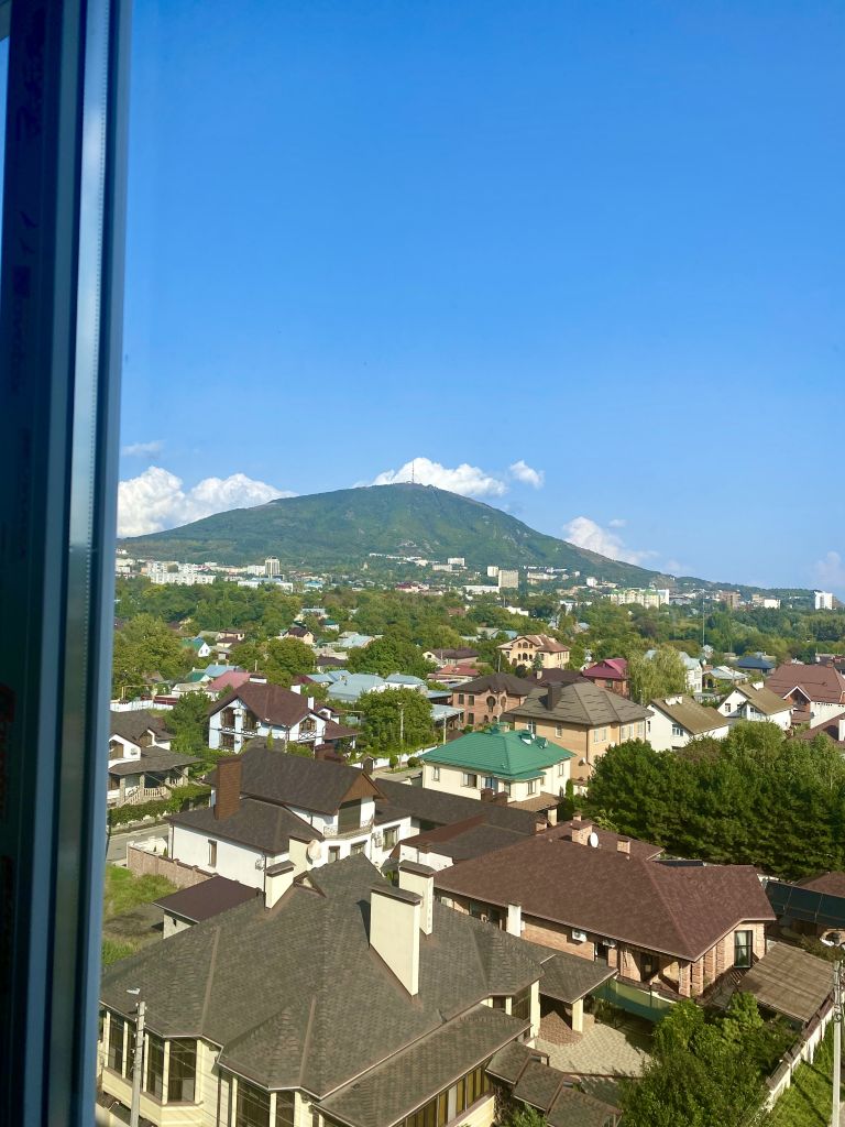 Продажа 2-комнатной квартиры, Пятигорск, Оранжерейная ул,  17к3