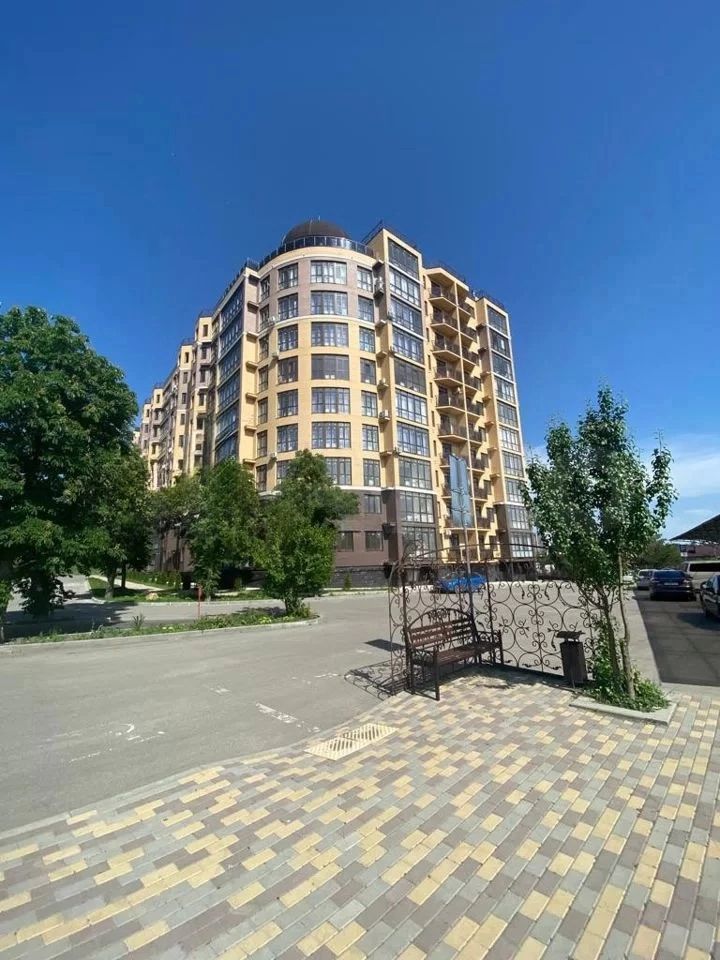 Продажа 2-комнатной квартиры, Пятигорск, Адмиральского ул,  1а
