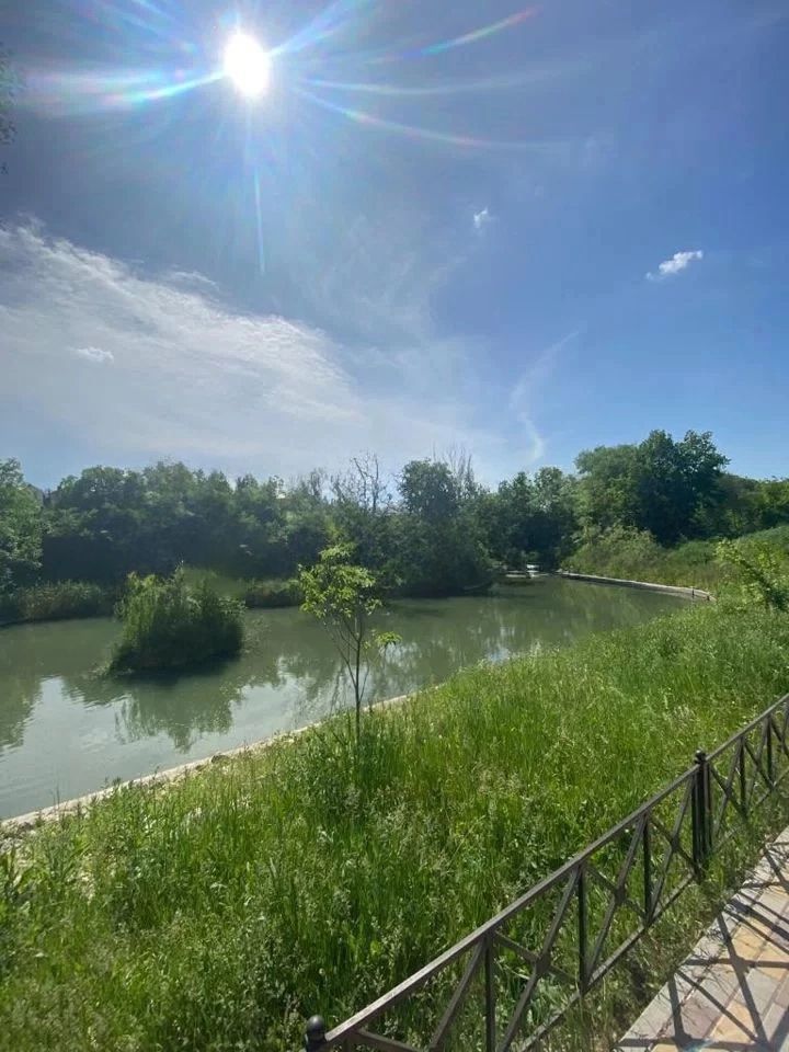 Продажа 2-комнатной квартиры, Пятигорск, Адмиральского ул,  1а