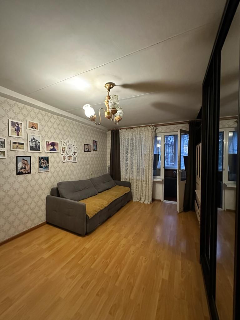 Продажа 3-комнатной квартиры, Ессентуки, 60 лет Октября ул,  12