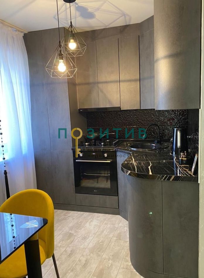 Продажа 2-комнатной квартиры, Минеральные Воды, 50 лет Октября ул,  52