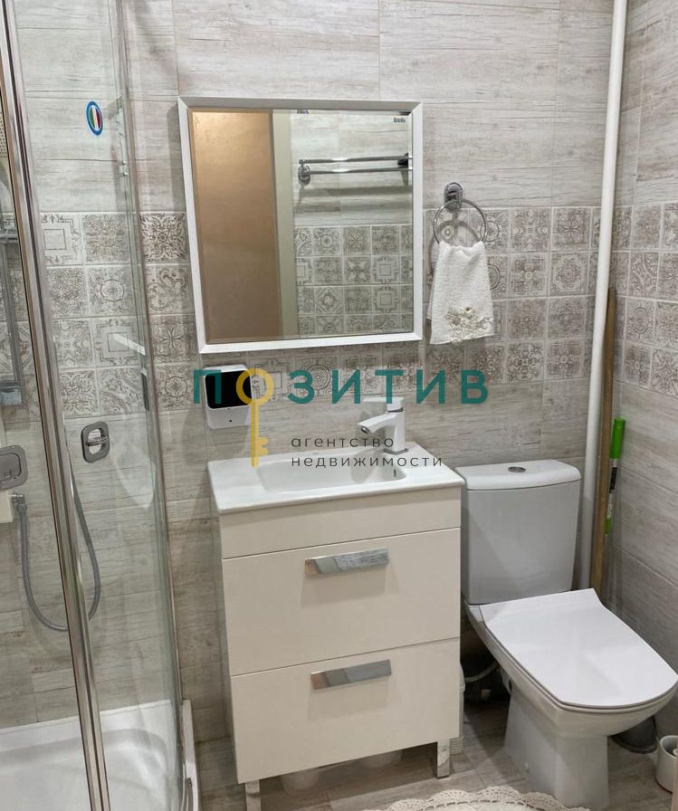 Продажа 2-комнатной квартиры, Минеральные Воды, 50 лет Октября ул,  52