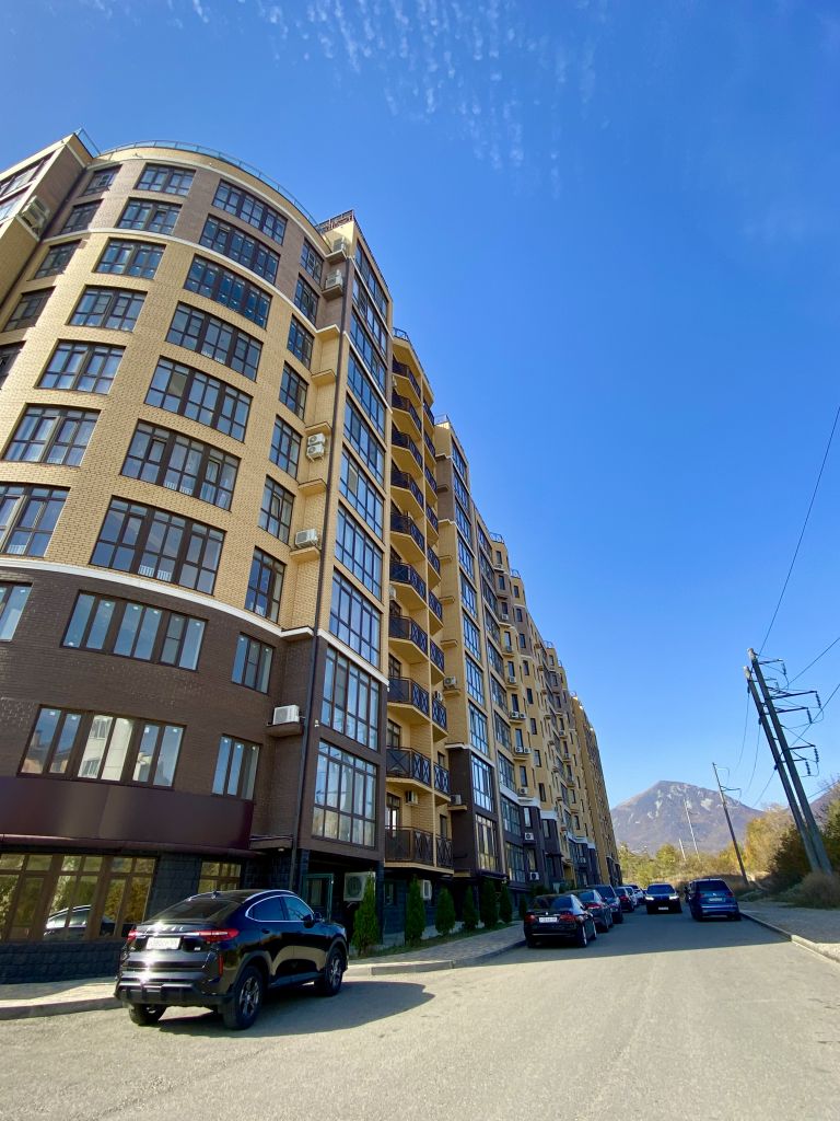 Продажа 1-комнатной квартиры, Пятигорск, Адмиральского ул,  1А