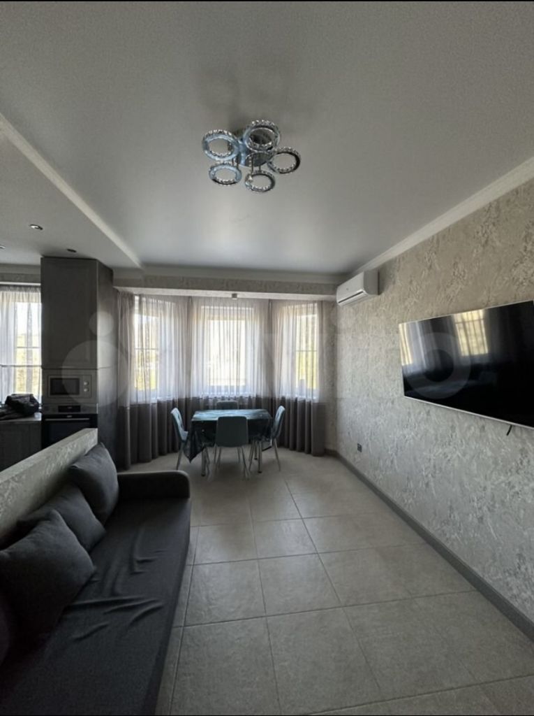 Продажа 1-комнатной квартиры, Пятигорск, Адмиральского ул,  1А