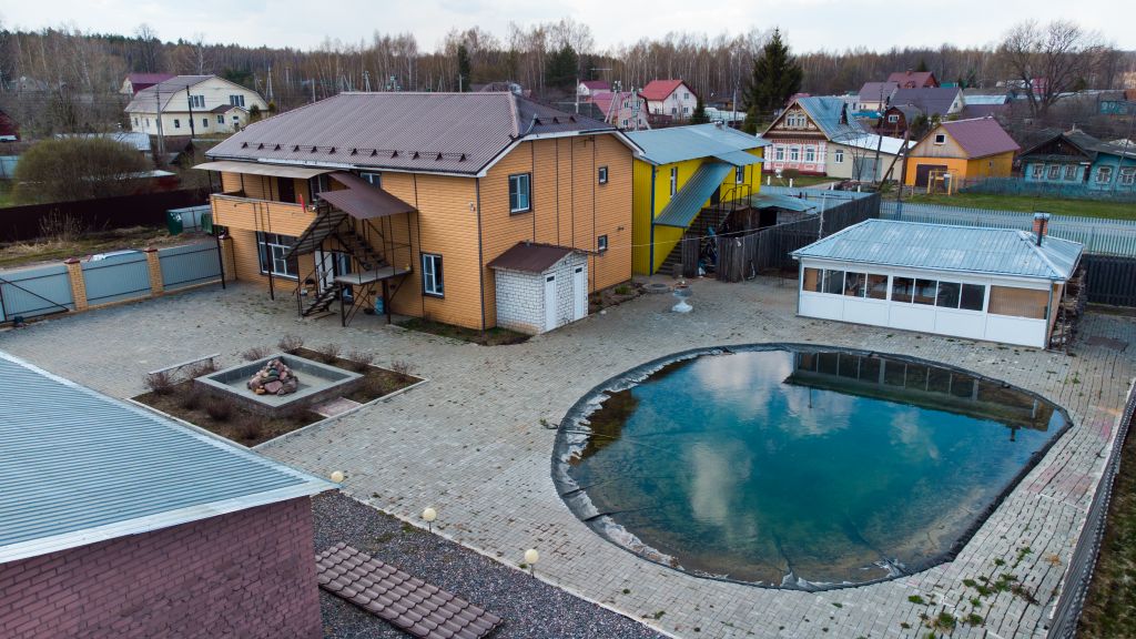 Продажа коммерческой недвижимости, 386м <sup>2</sup>, Выползово, Амурная,  32а