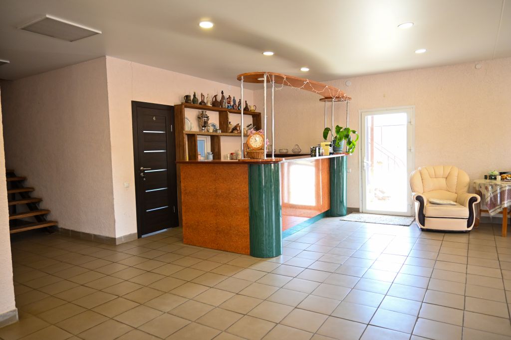 Продажа коммерческой недвижимости, 386м <sup>2</sup>, Выползово, Амурная,  32а