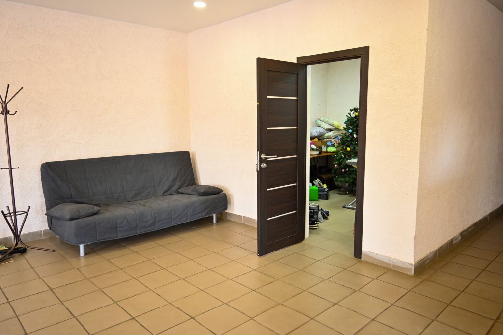 Продажа коммерческой недвижимости, 386м <sup>2</sup>, Выползово, Амурная,  32а