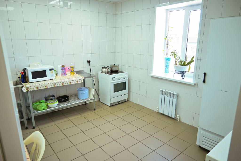 Продажа коммерческой недвижимости, 386м <sup>2</sup>, Выползово, Амурная,  32а