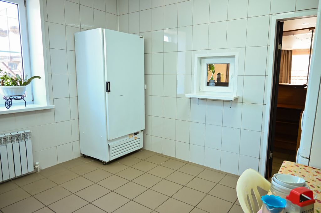 Продажа коммерческой недвижимости, 386м <sup>2</sup>, Выползово, Амурная,  32а