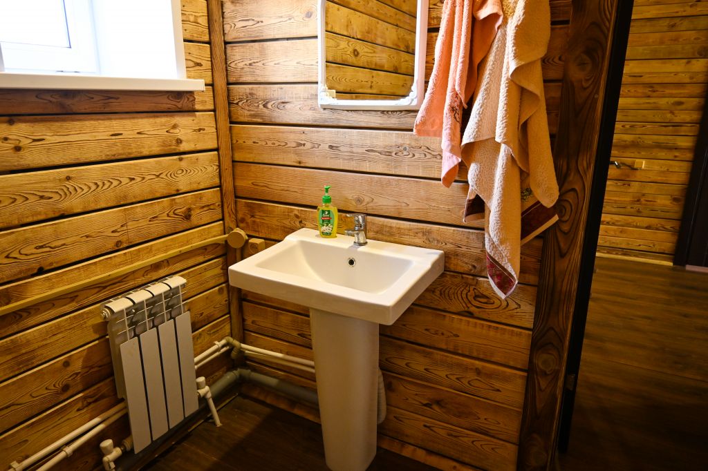 Продажа коммерческой недвижимости, 386м <sup>2</sup>, Выползово, Амурная,  32а