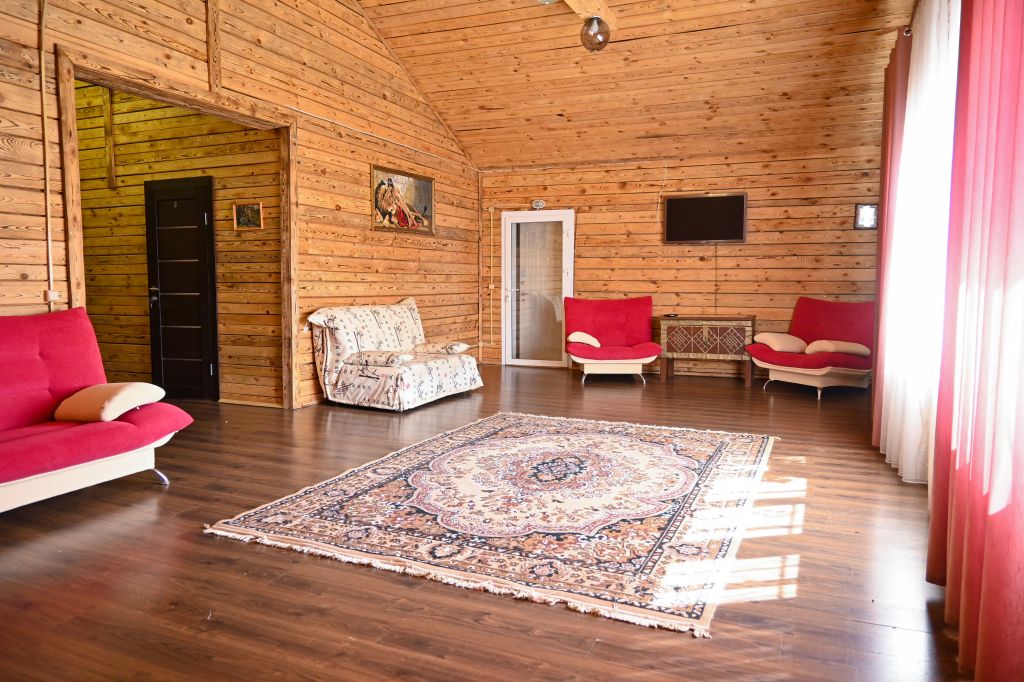 Продажа коммерческой недвижимости, 386м <sup>2</sup>, Выползово, Амурная,  32а