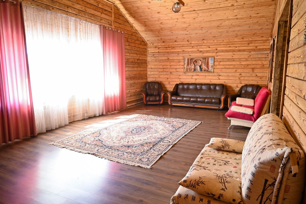 Продажа коммерческой недвижимости, 386м <sup>2</sup>, Выползово, Амурная,  32а