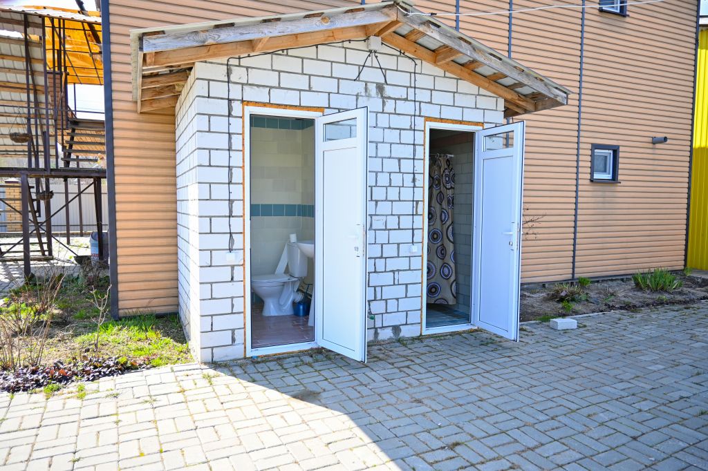 Продажа коммерческой недвижимости, 386м <sup>2</sup>, Выползово, Амурная,  32а