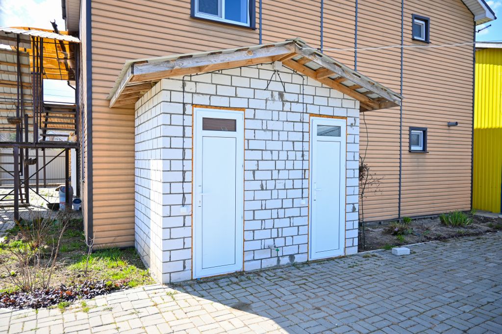 Продажа коммерческой недвижимости, 386м <sup>2</sup>, Выползово, Амурная,  32а