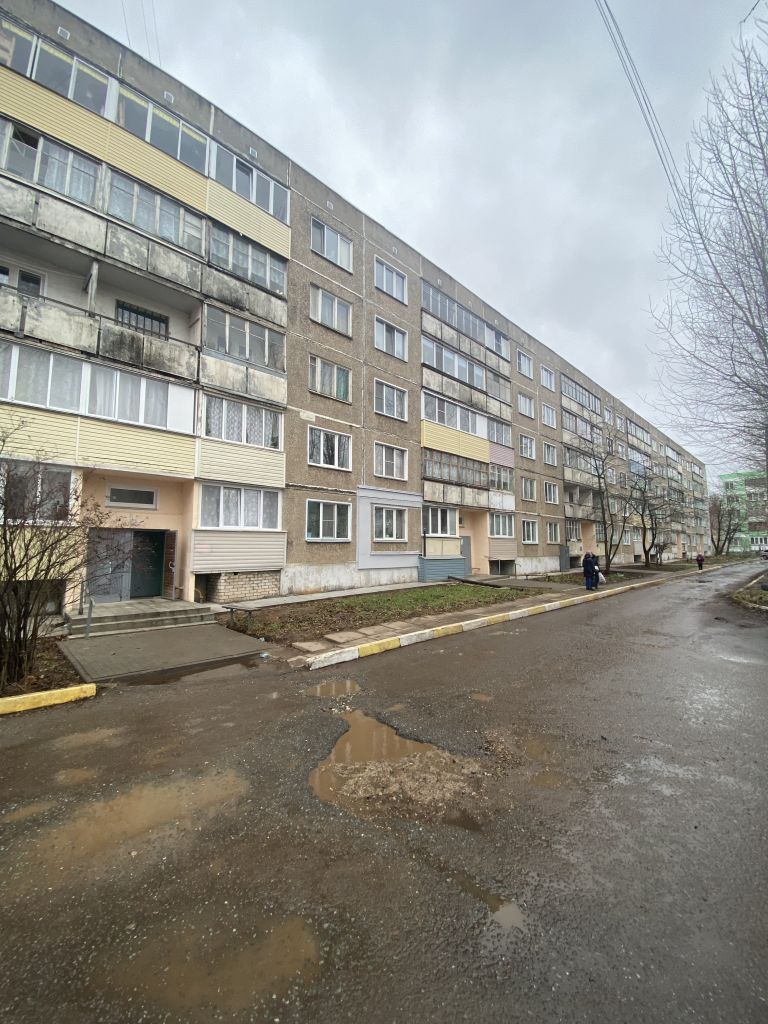 Продажа 2-комнатной квартиры, Киров, Московская ул,  144