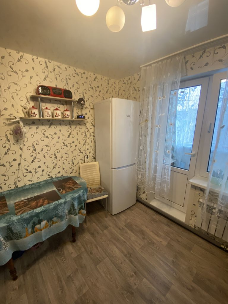 Продажа 2-комнатной квартиры, Киров, Московская ул,  144