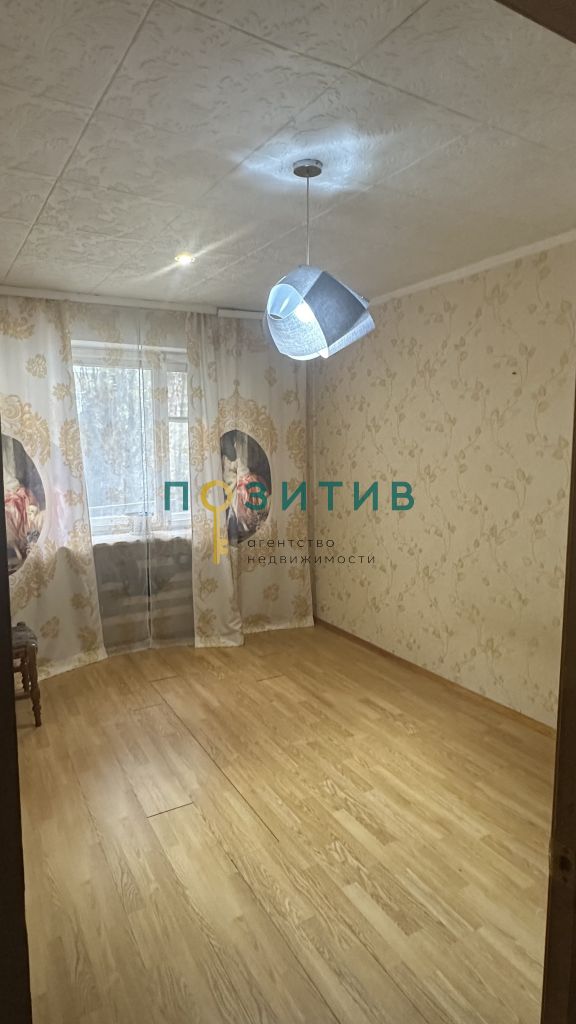 Продажа 4-комнатной квартиры, Минеральные Воды, 50 лет Октября ул,  30