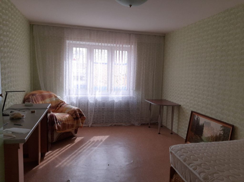 Продажа 1-комнатной квартиры, Губкин, Дзержинского ул,  121а