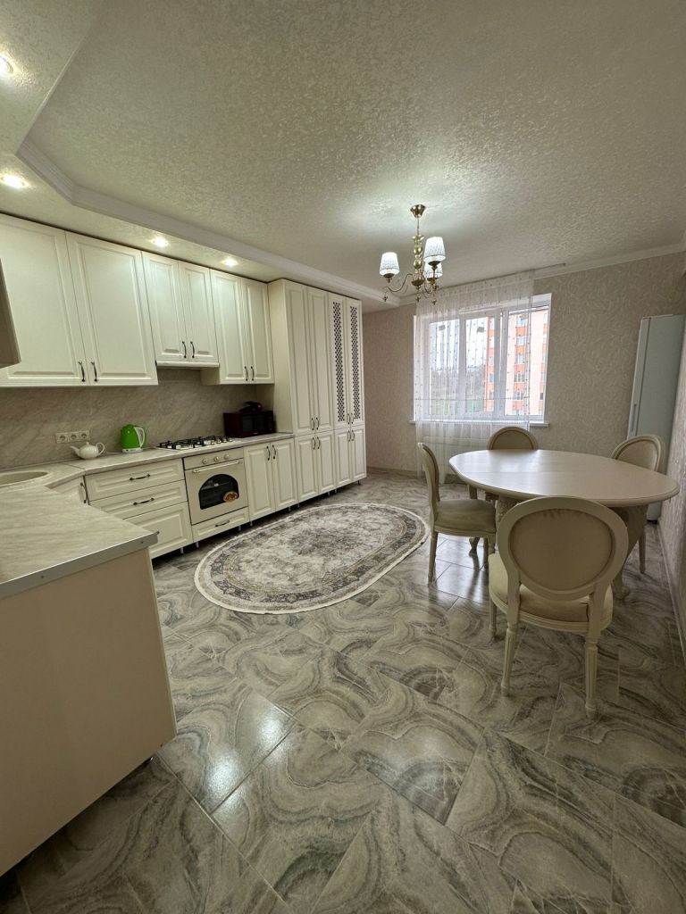 Продажа 2-комнатной квартиры, Пятигорск, Московская ул,  93