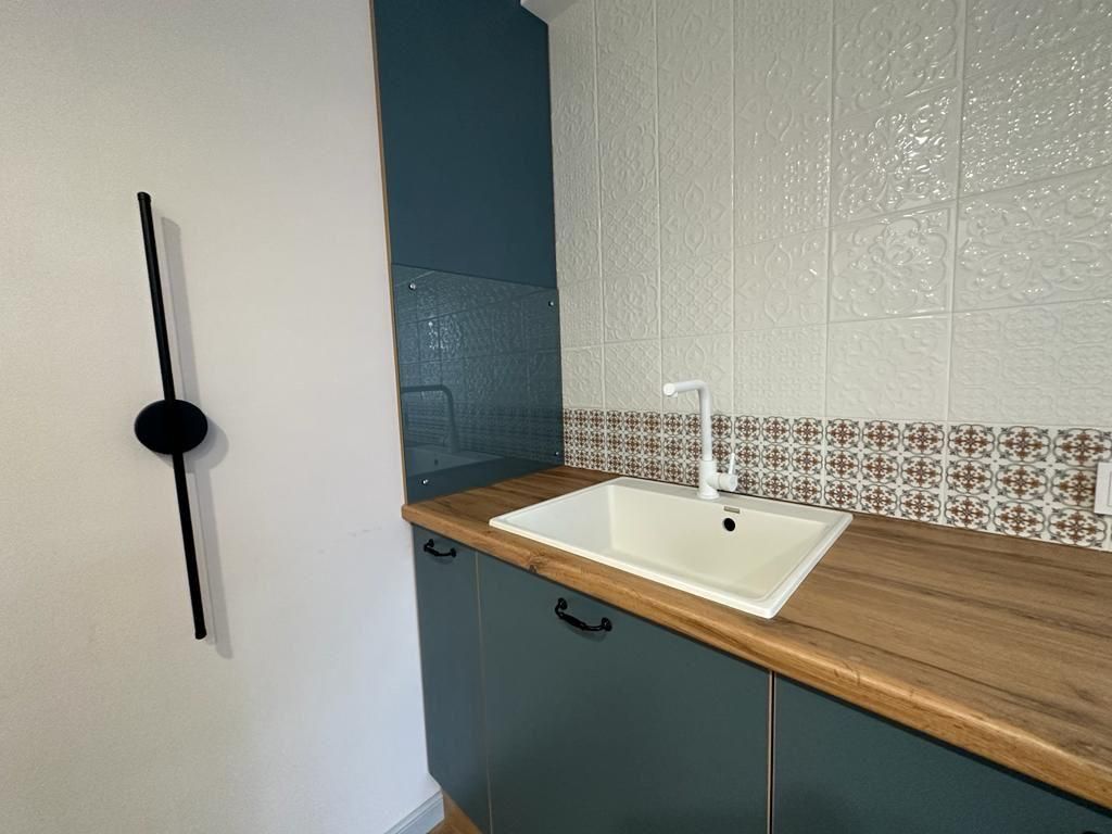 Продажа 2-комнатной квартиры, Пятигорск, Аллея Строителей ул,  2к2